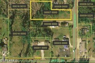 2729 Garden ST, North Fort Myers, FL 33917