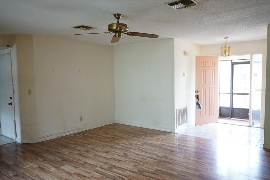 Image 7 of property listing at 1760 ATRIUM DRIVE, Sun City Center, FL 33573