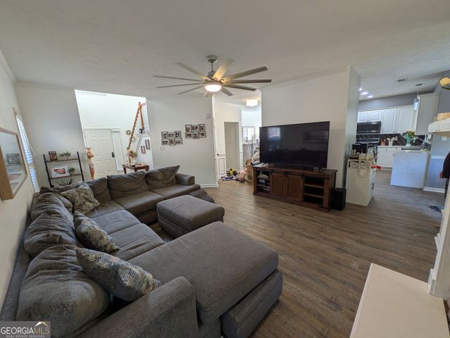 1918 Ascot Terrace NW, Acworth, GA 30102