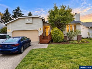 2037 Mousebird Av NW, Salem, OR 97304
