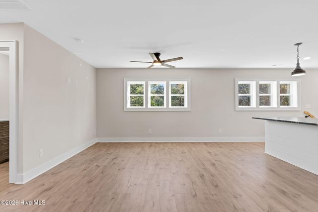 6869 Eastbrook Avenue SW, Ocean Isle Beach, NC 28469