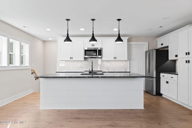 6869 Eastbrook Avenue SW, Ocean Isle Beach, NC 28469