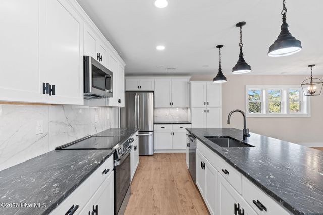 6869 Eastbrook Avenue SW, Ocean Isle Beach, NC 28469