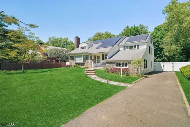 215 Exeter Way, Hillside Twp., NJ 07205