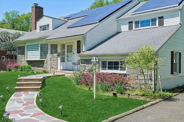 215 Exeter Way, Hillside Twp., NJ 07205