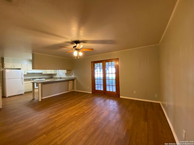 922 Wilshire, Pleasanton, TX 78064