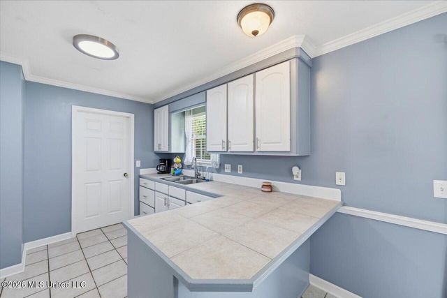 623 Southern Oaks Drive, Florence, MS 39073