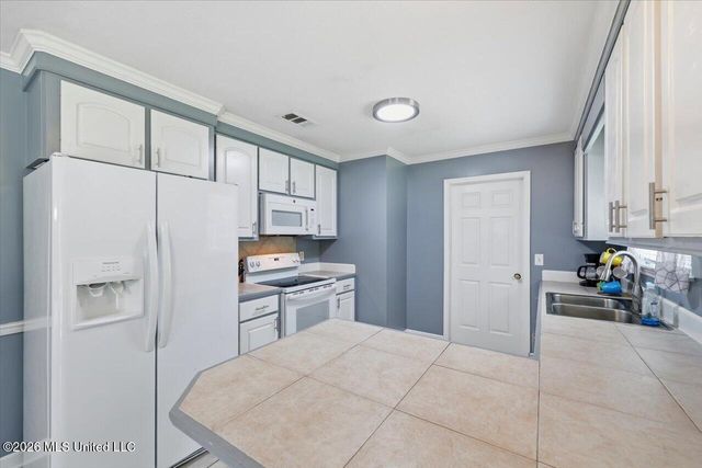 623 Southern Oaks Drive, Florence, MS 39073