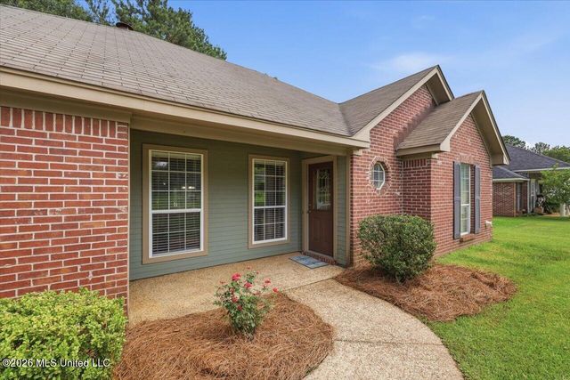 623 Southern Oaks Drive, Florence, MS 39073