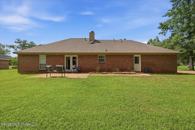 623 Southern Oaks Drive, Florence, MS 39073