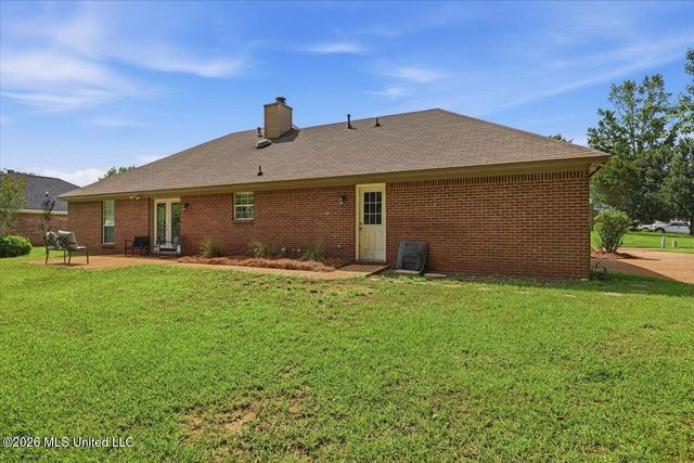 623 Southern Oaks Drive, Florence, MS 39073