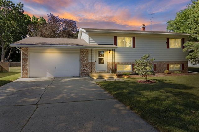 217 W Geneva STREET, Delavan, WI 53115