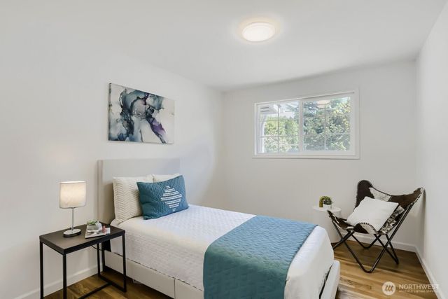 14379 104th Avenue NE, Kirkland, WA 98034
