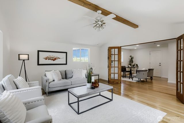14379 104th Avenue NE, Kirkland, WA 98034