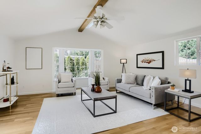 14379 104th Avenue NE, Kirkland, WA 98034