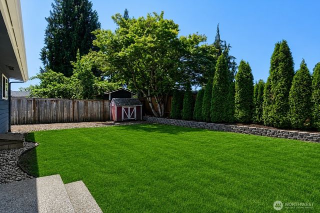 14379 104th Avenue NE, Kirkland, WA 98034