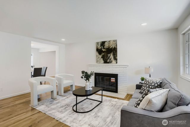 14379 104th Avenue NE, Kirkland, WA 98034