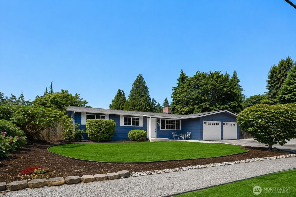 14379 104th Avenue NE, Kirkland, WA 98034