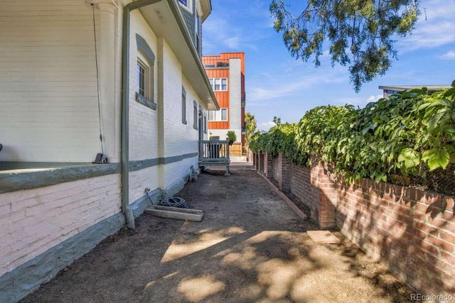 805 W 9th Avenue, Denver, CO 80204