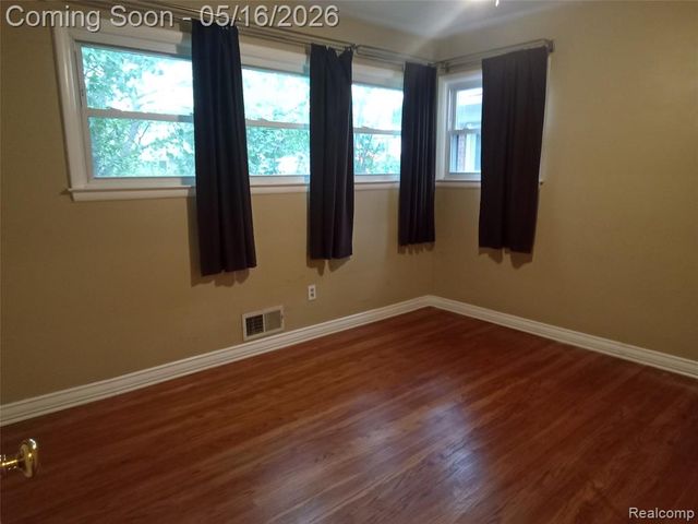 28448 Brush Street, Madison Heights, MI 48071