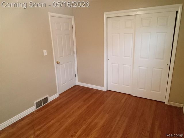 28448 Brush Street, Madison Heights, MI 48071