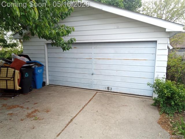 28448 Brush Street, Madison Heights, MI 48071