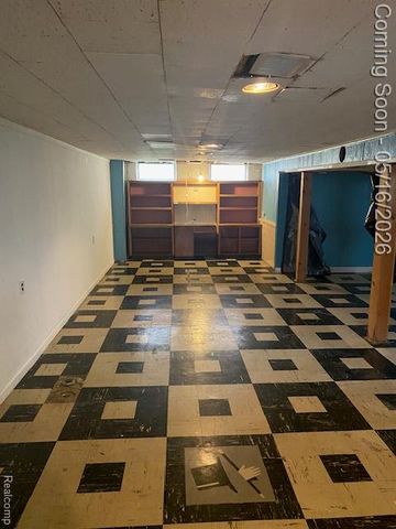 28448 Brush Street, Madison Heights, MI 48071