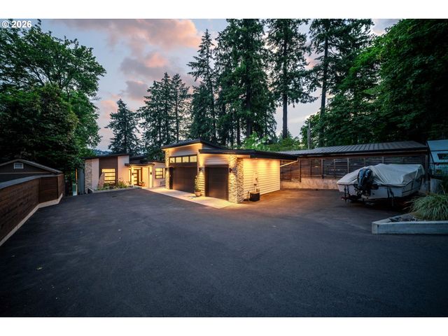 18494 Se WILLAMETTE Dr, Milwaukie, OR 97267