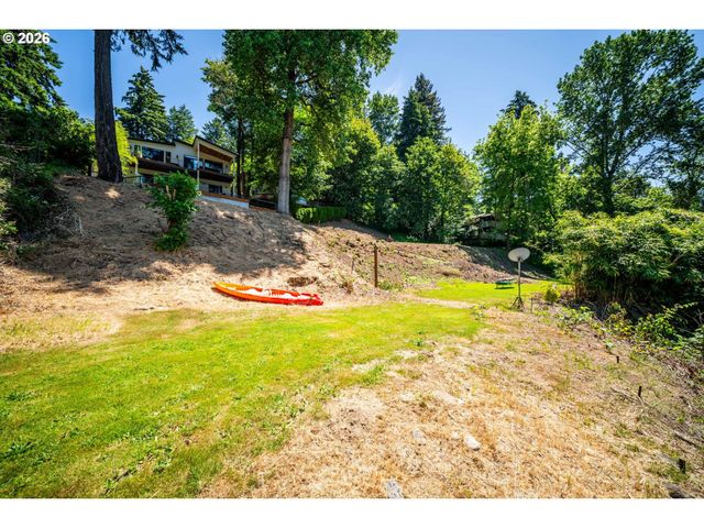18494 Se WILLAMETTE Dr, Milwaukie, OR 97267