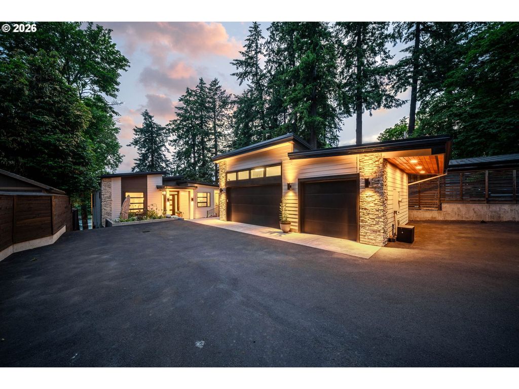 18494 Se WILLAMETTE Dr, Milwaukie, OR 97267