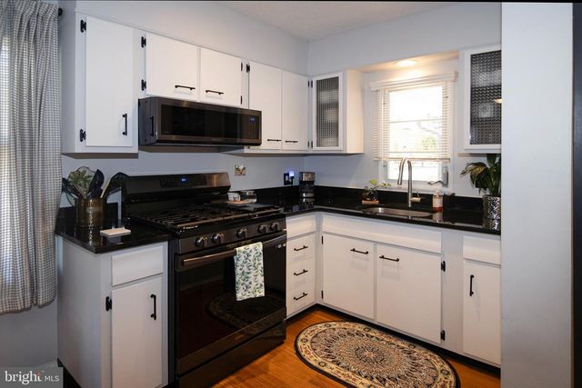6 GERE TER, Cherry Hill, NJ 08002