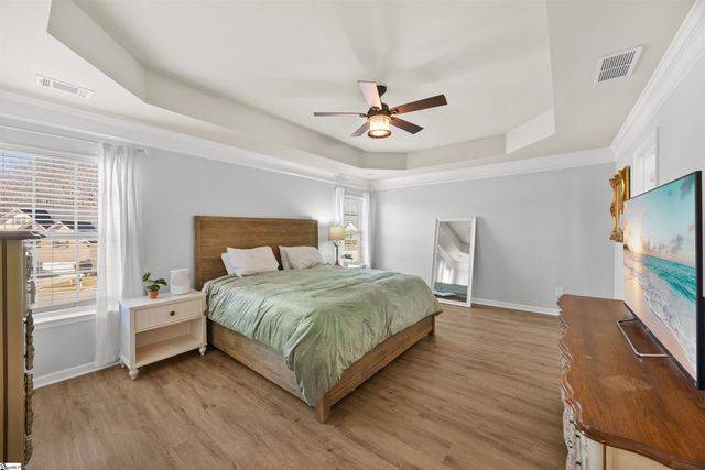 8 Valley Bluff Lane, Simpsonville, SC 29680