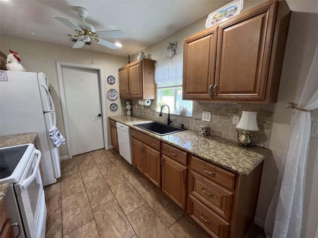 10945 SW 77TH COURT, Ocala, FL 34476