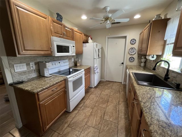 10945 SW 77TH COURT, Ocala, FL 34476