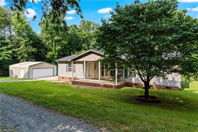 103 Forest Drive, King, NC 27021