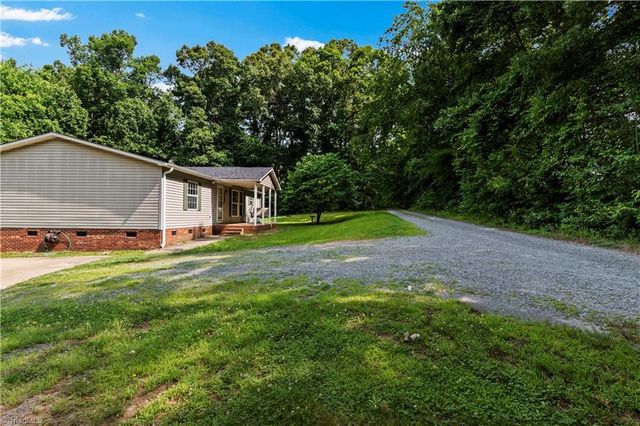103 Forest Drive, King, NC 27021