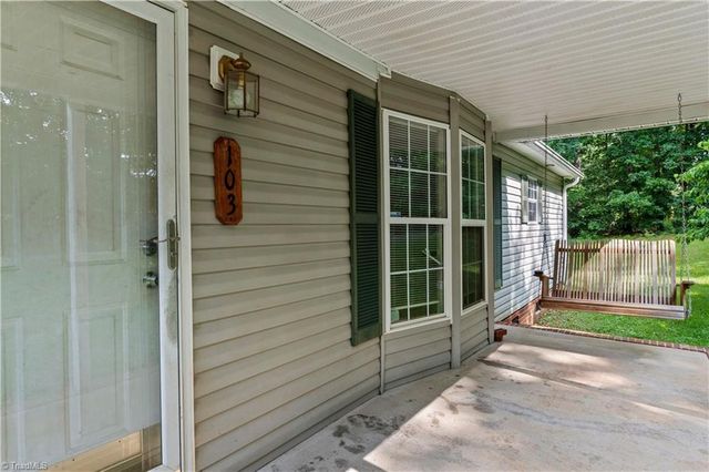 103 Forest Drive, King, NC 27021