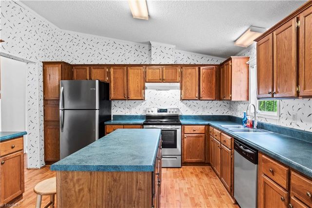 103 Forest Drive, King, NC 27021