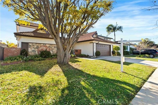 8232 Mandeville, Huntington Beach, CA 92646