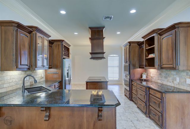 5347 Barberry Lane, Bossier City, LA 71112