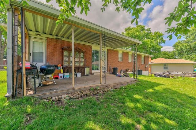 1601 N 81ST Terrace, Kansas City, KS 66112