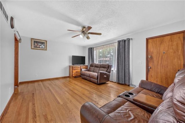 1601 N 81ST Terrace, Kansas City, KS 66112