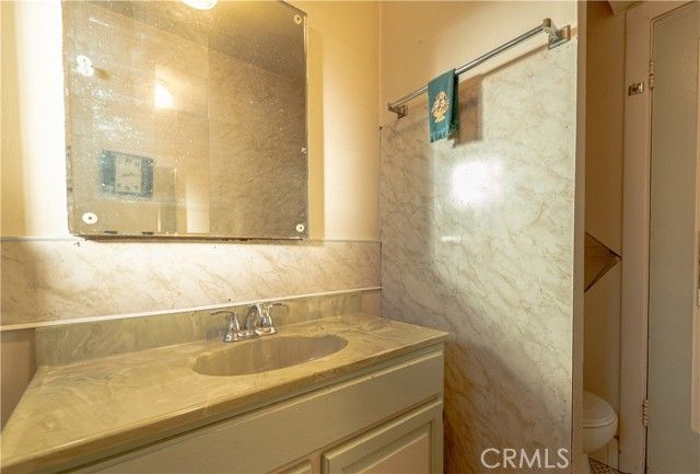 1706 W 65th Place, Los Angeles, CA 90047