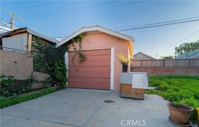1706 W 65th Place, Los Angeles, CA 90047
