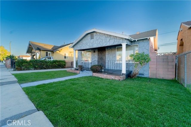 1706 W 65th Place, Los Angeles, CA 90047