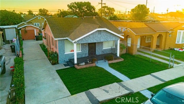 1706 W 65th Place, Los Angeles, CA 90047