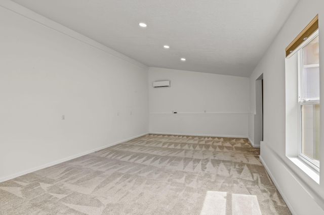 30 Tierra Monte Drive NE, Albuquerque, NM 87122