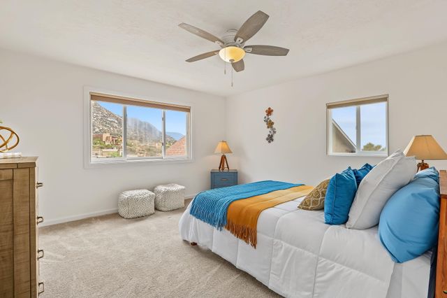 30 Tierra Monte Drive NE, Albuquerque, NM 87122
