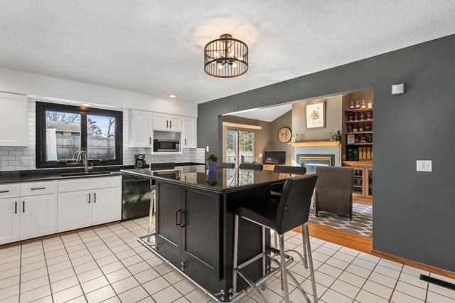 6414 Northwest Drive, Windsor Heights, IA 50324