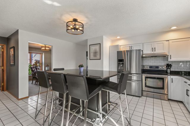 6414 Northwest Drive, Windsor Heights, IA 50324